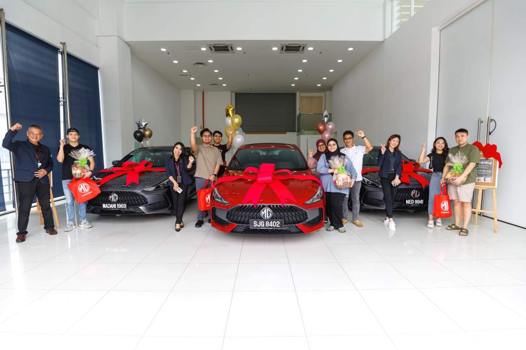 SAIC MOTOR MALAYSIA MERAIKAN PENYERAHAN ISTIMEWA MG5 SEDAN KEPADA&nbsp;PELANGGAN