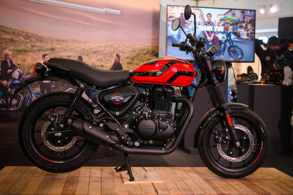 ROYAL ENFIELD HUNTER 350 HADIR DENGAN LIMA PILIHAN WARNA TERBAHARU DI MALAYSIA.